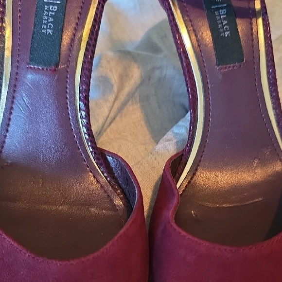 White House Black Market Burgundy Peep-Toe Heels - Picture 7 of 9